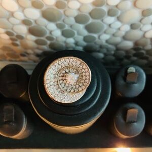 Sterling Silver gorgeous Ring with CZ  size 7